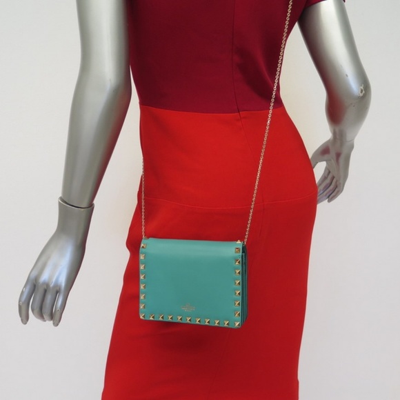 NEW Valentino Rockstud Pouch Crossbody Bag Colibri - Picture 8 of 8